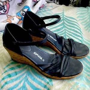 Teva Riviera Womens Size 9 Shoes Strappy Wedge Sandals Ankle Strap Black Leather